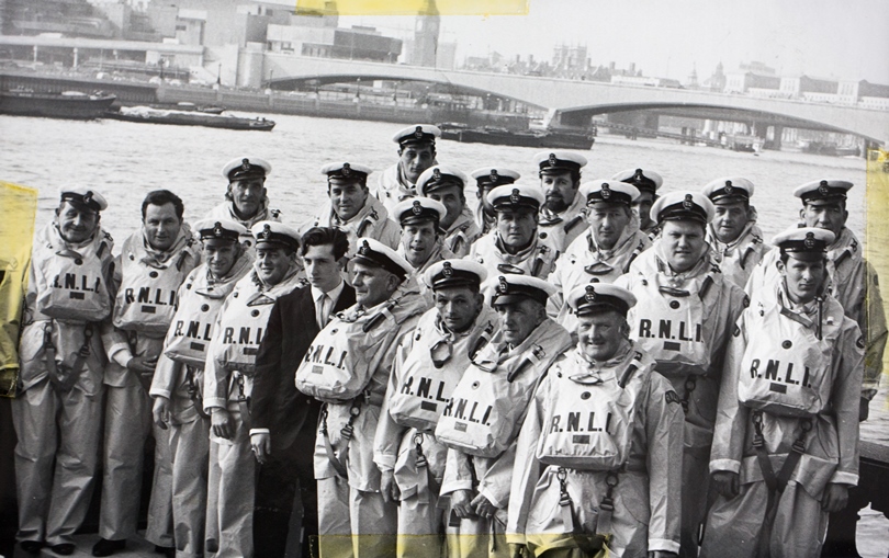 •Holyhead and Moelfre RNLI lifeboat crews in London to receive their Gallantry Medals
