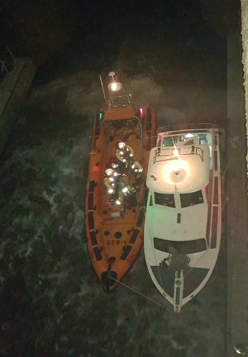 Fishing vessel towed into Cardiff Bay