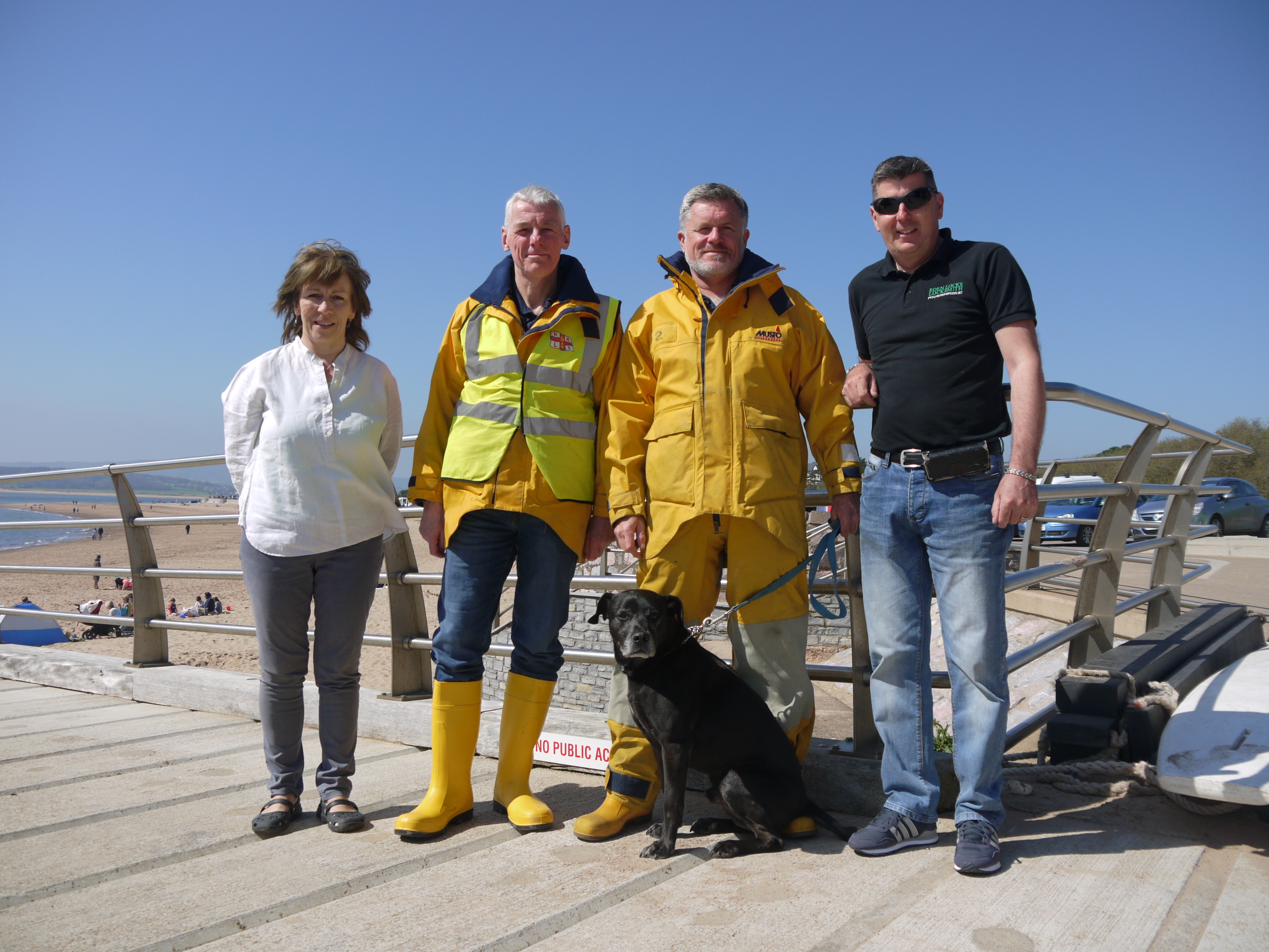 II yr old Barney with owners Blanche and Paul Barker with Tractor Driver, Ed Shutt (left) and Helm, Scott Ranft (right)