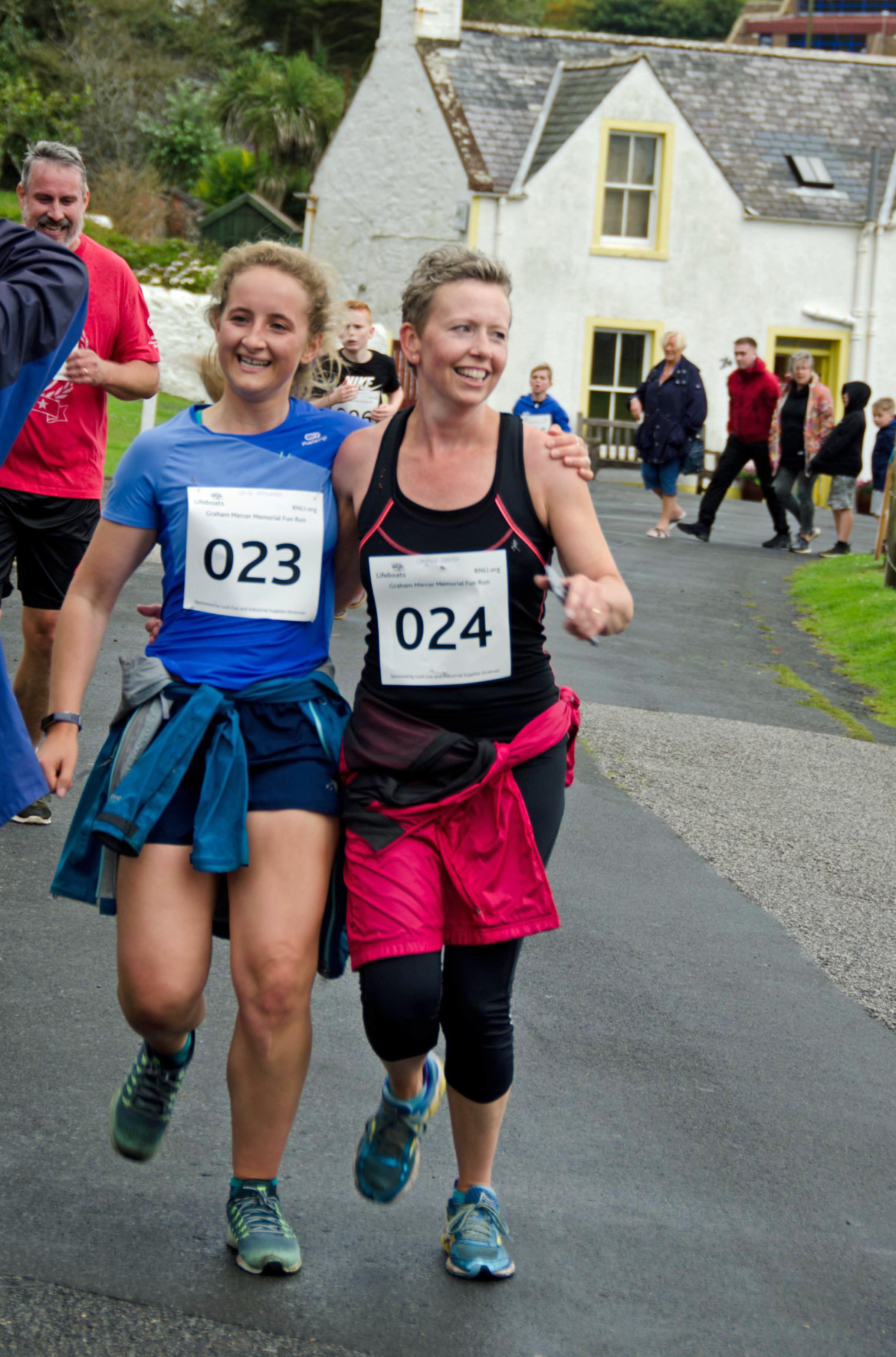 Graham Mercer Memorial Fun Run competitors Katie Atwood and Candice Smith
