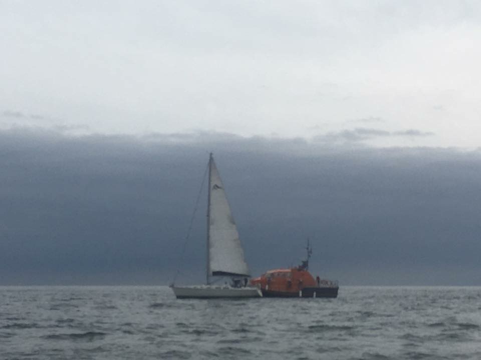 Lifeboat takes 42ft yacht in tow off Worms Head
