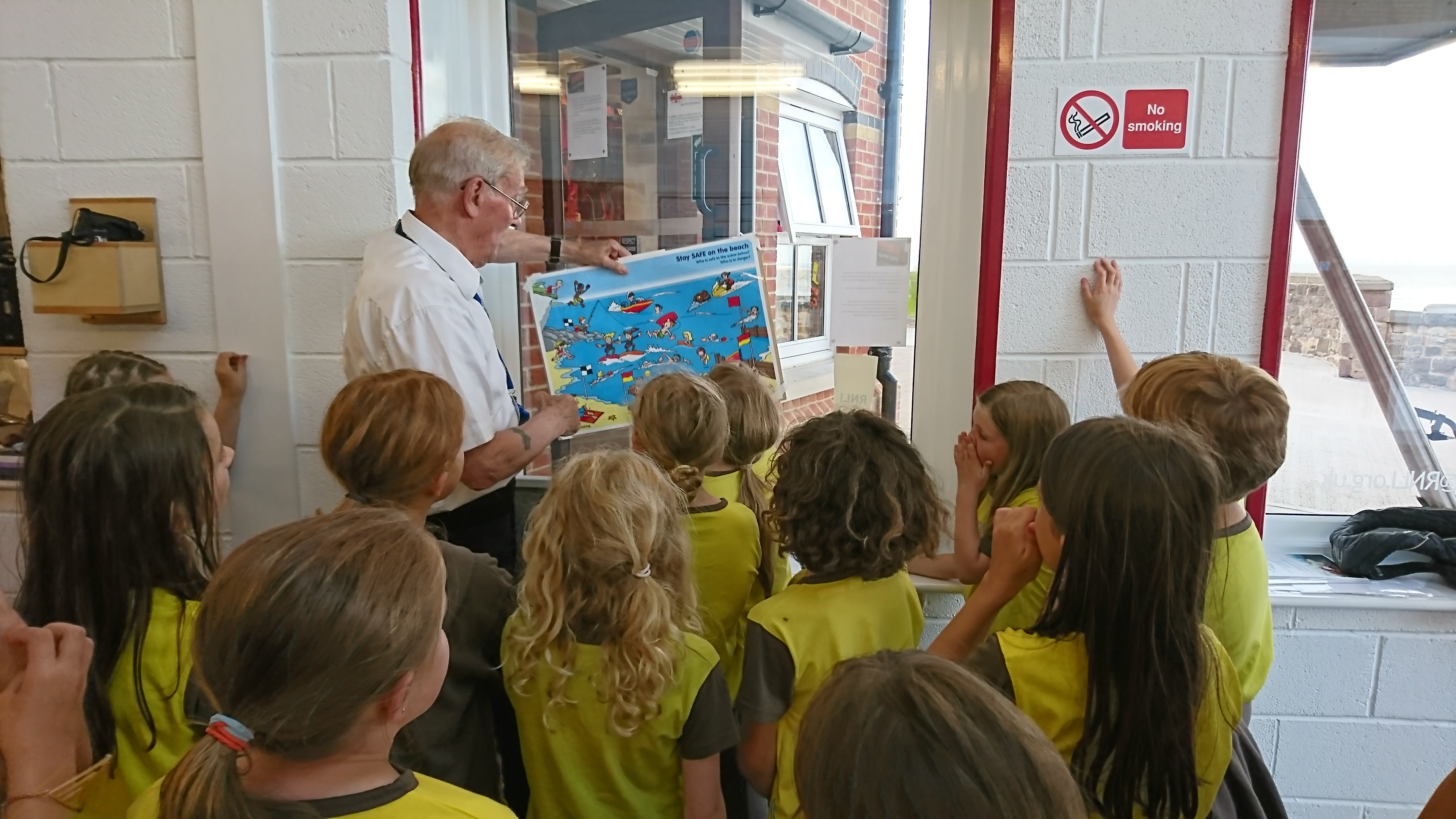 5.Derek Weatherburn during his safety talk at the Lifeboat Station© 1st North Weston Brownies