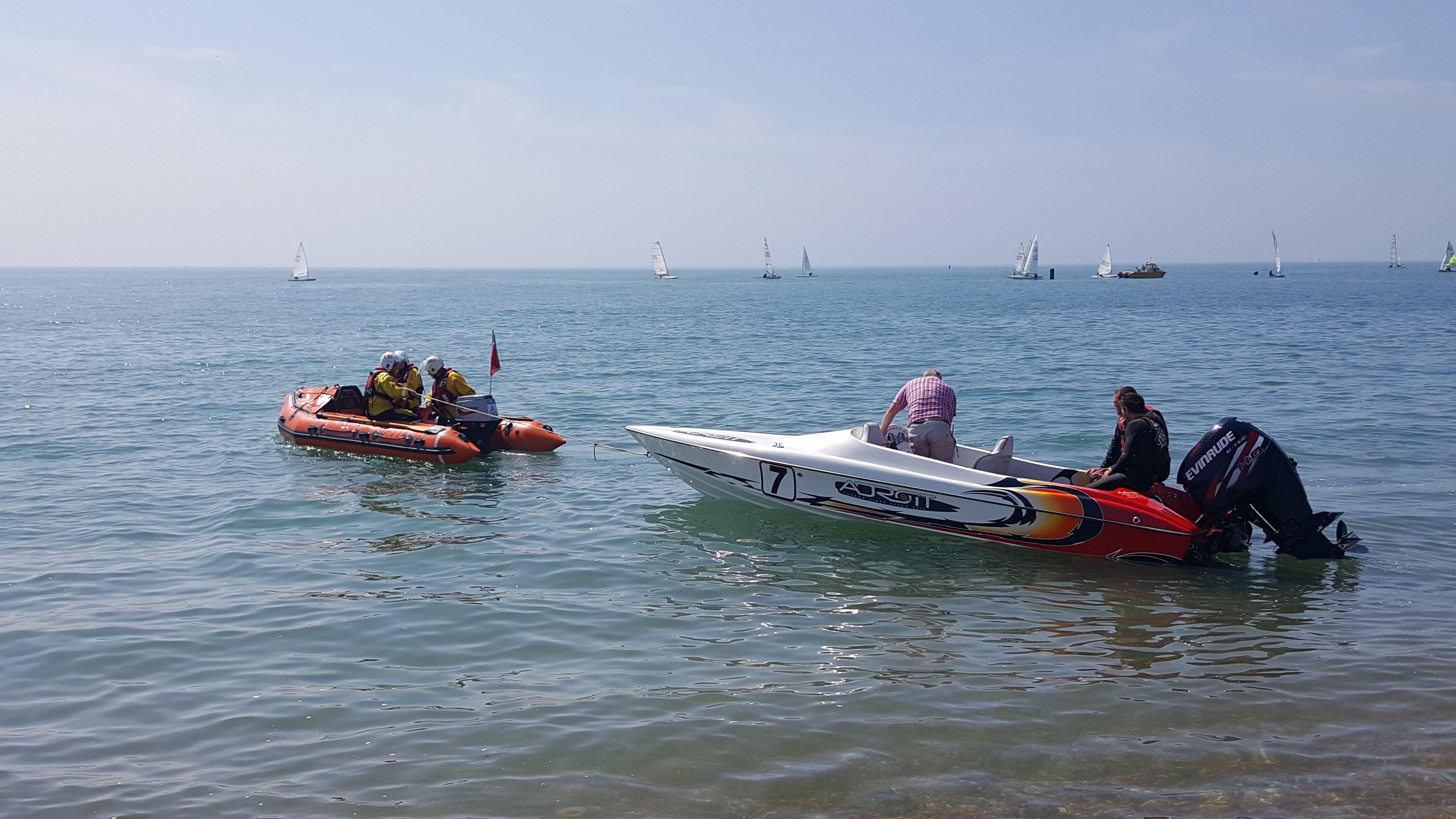 ILB tows speedboat
