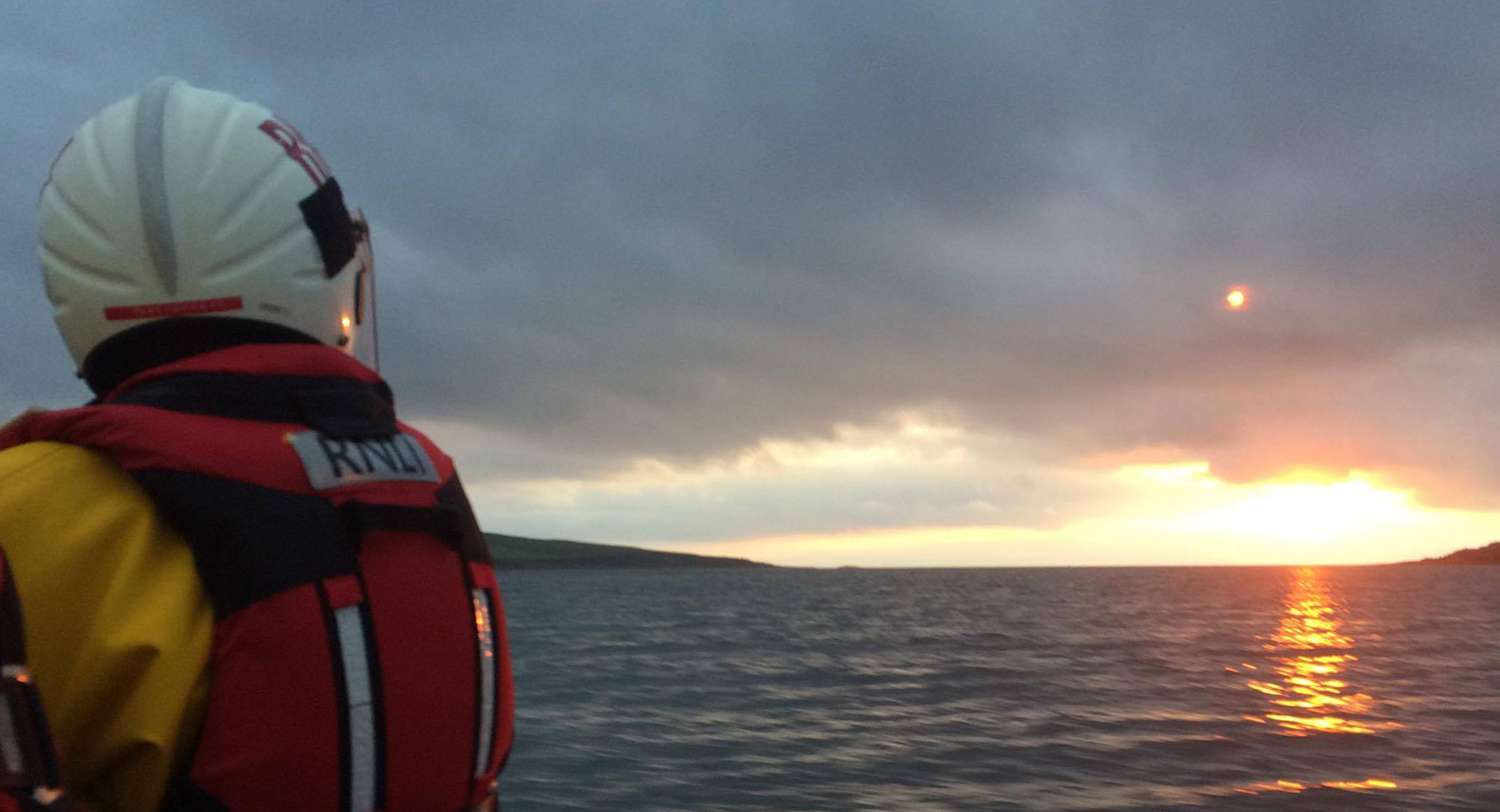 Arran volunteers search for missing dinghies