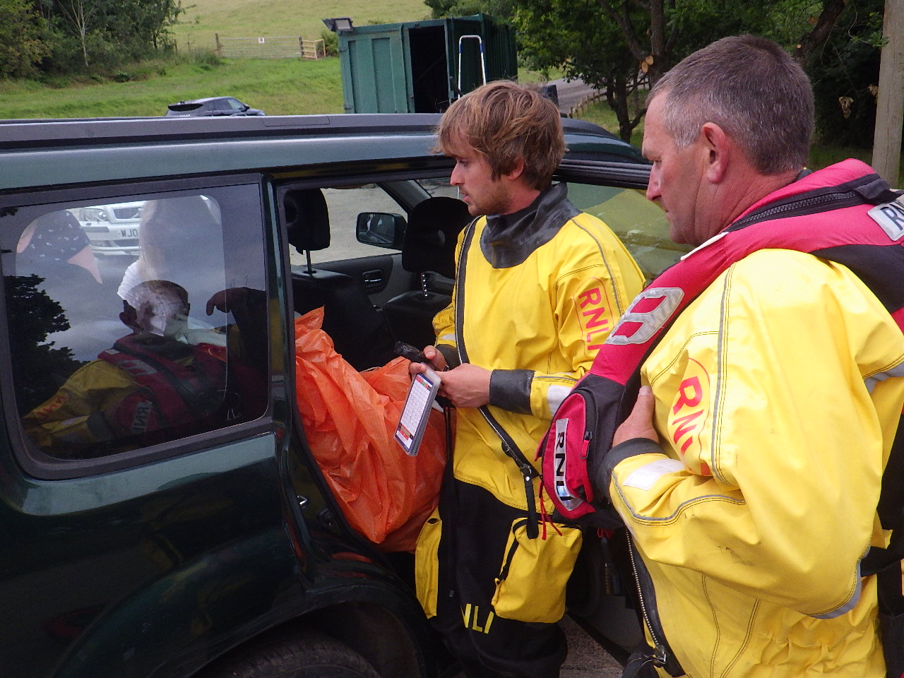 Chris Rampling, Lifeboat crew and Lifeguard Supervisor, assessed and treated the casualty.