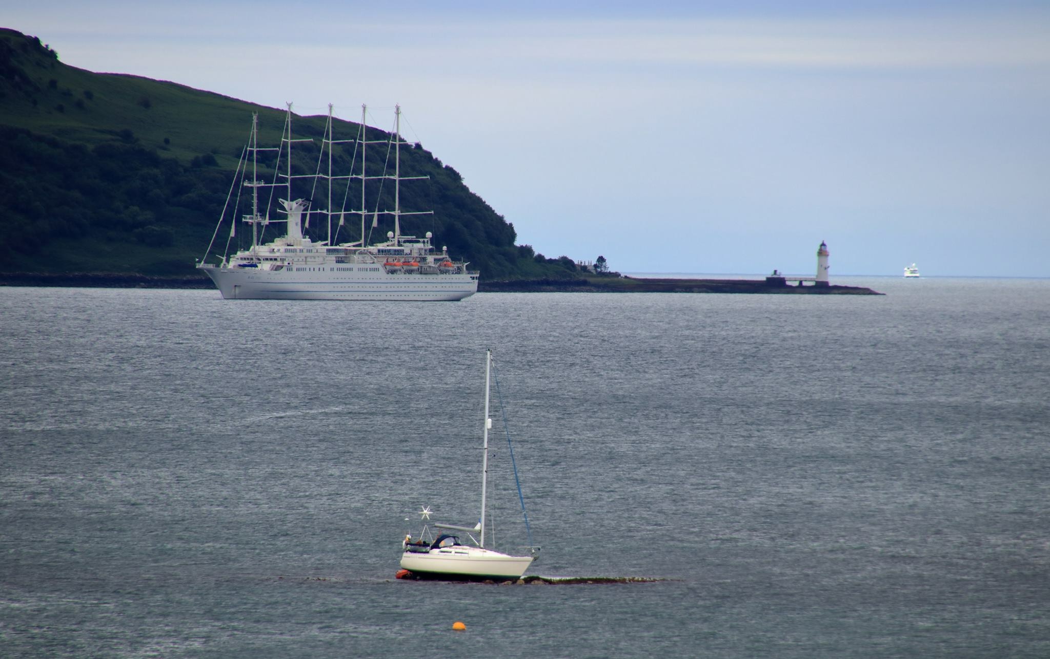 Grounded Yacht with Tobermory in the distance