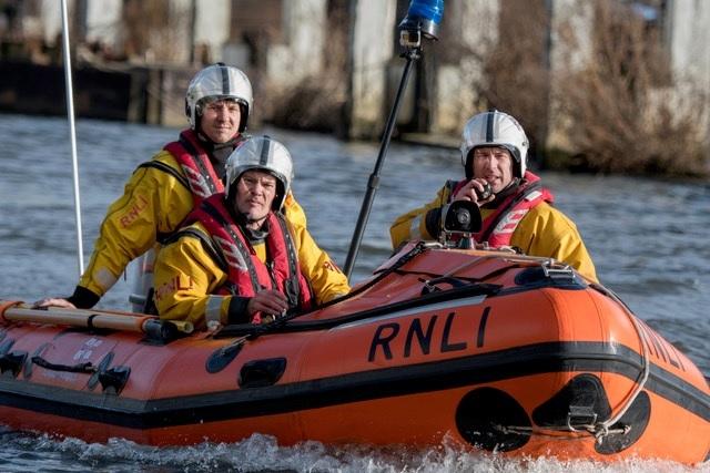 Teddington RNLI pictured during the rescue