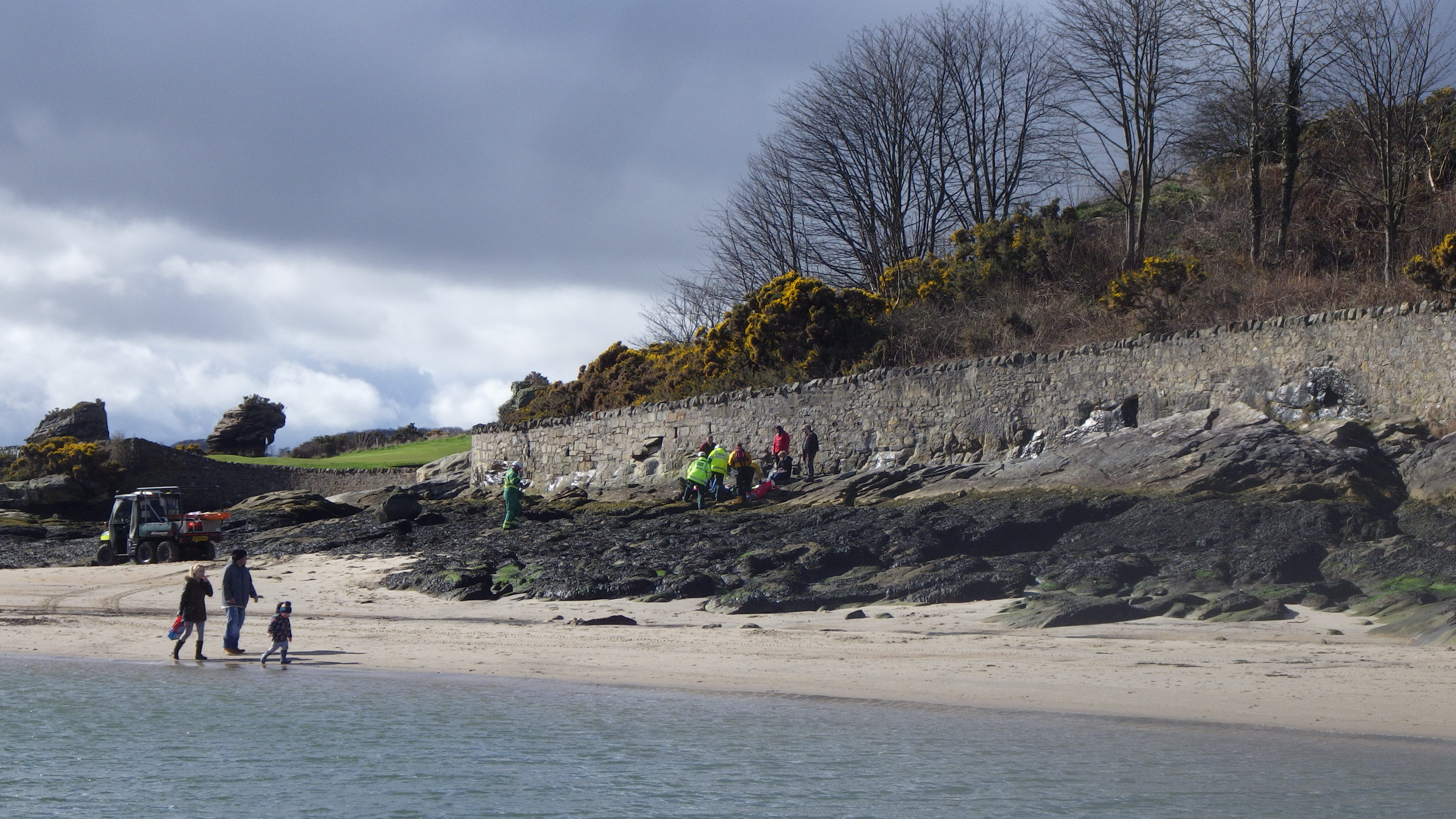 Kinghorn crewmembers and ambulance service personnel treat casualty