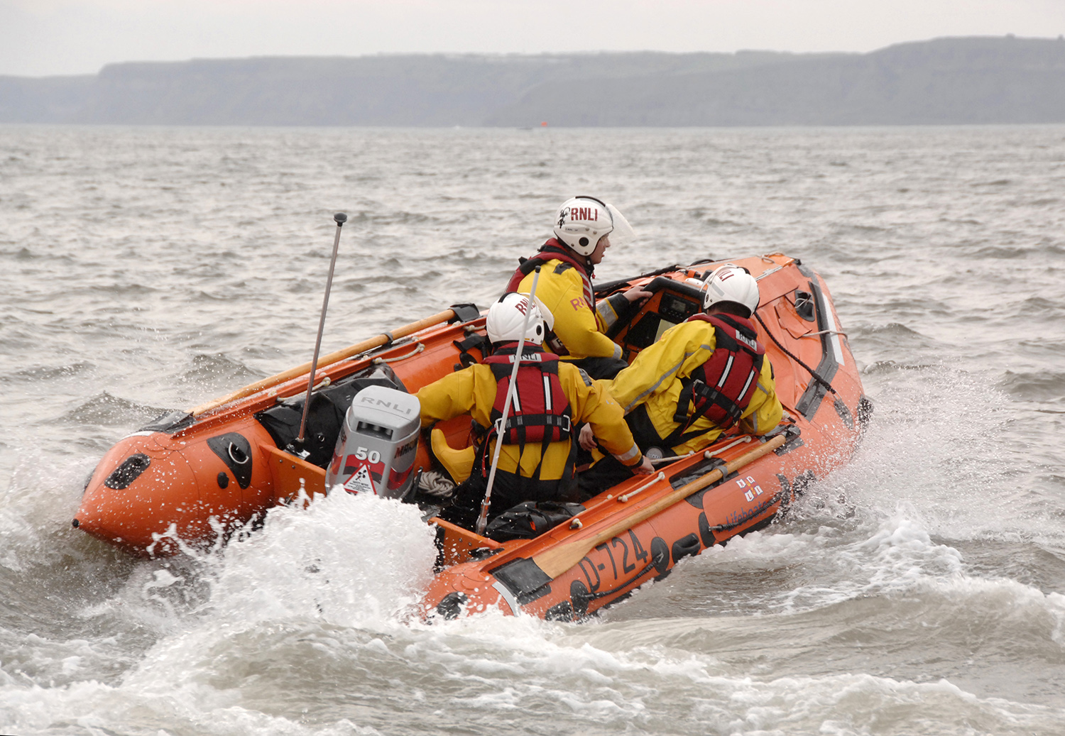 The inshore lifeboat is relaunched