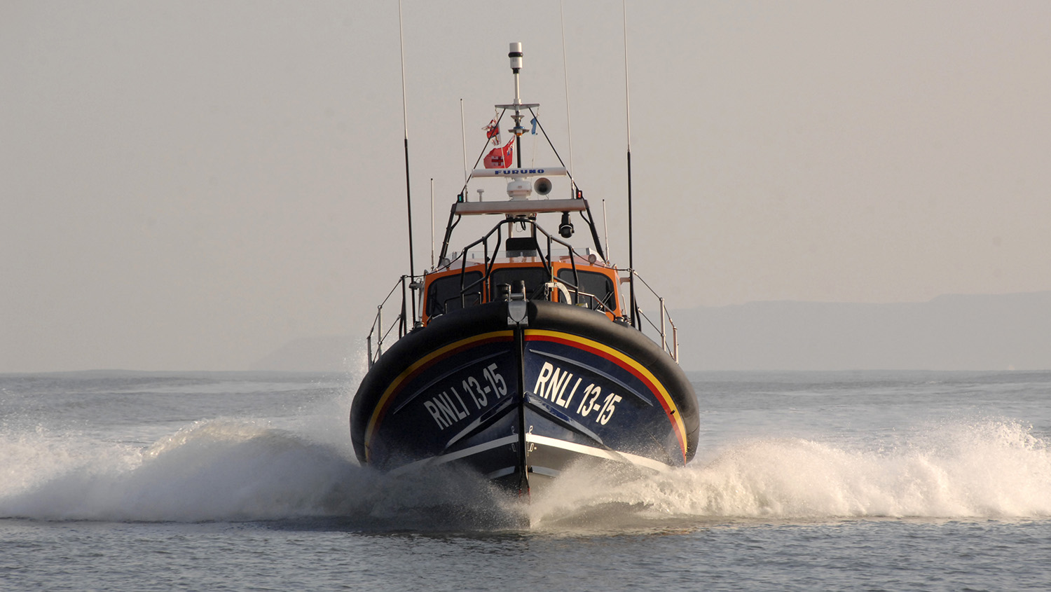 Scarborough RNLI’s Shannon all-weather lifeboat returns from the shout