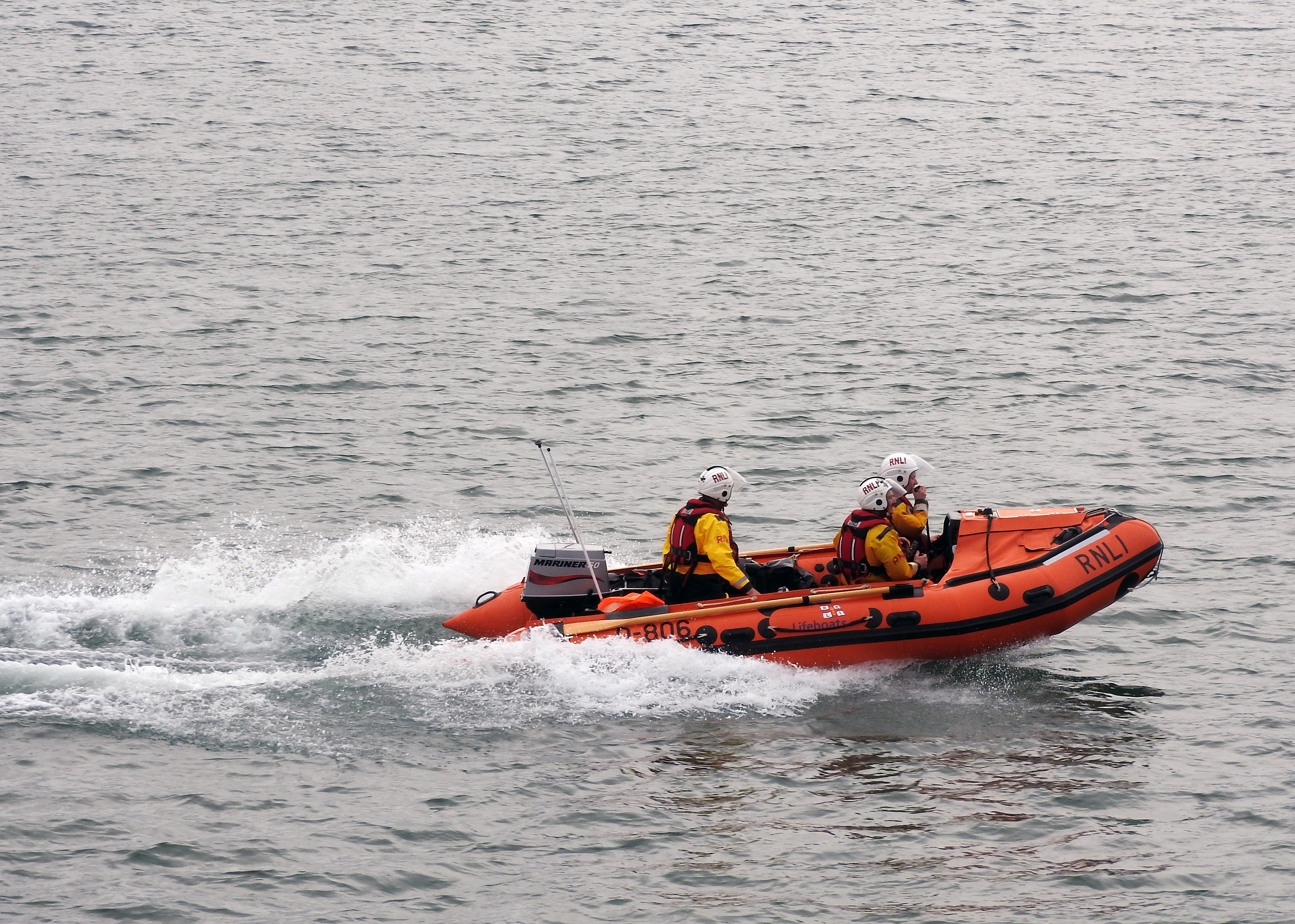 Wicklow inshore lifeboat launching to assist the dismasted yacht in Wicklow bay