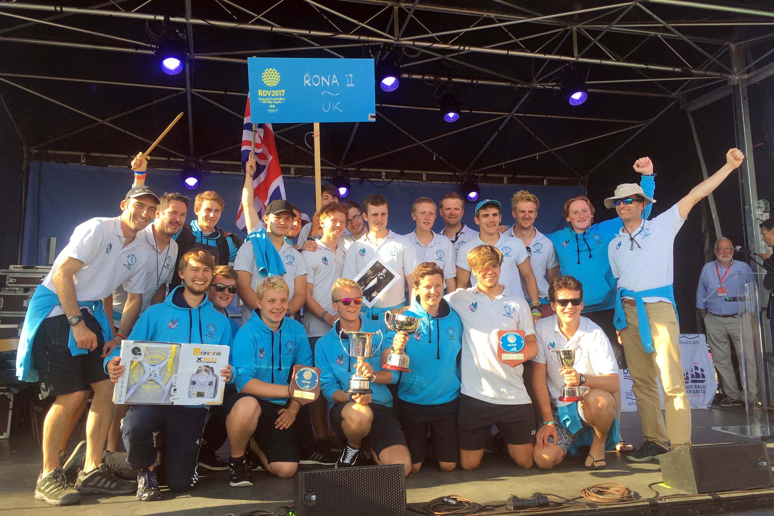 Rona I celebrating at the awards ceremony in Le Havre
