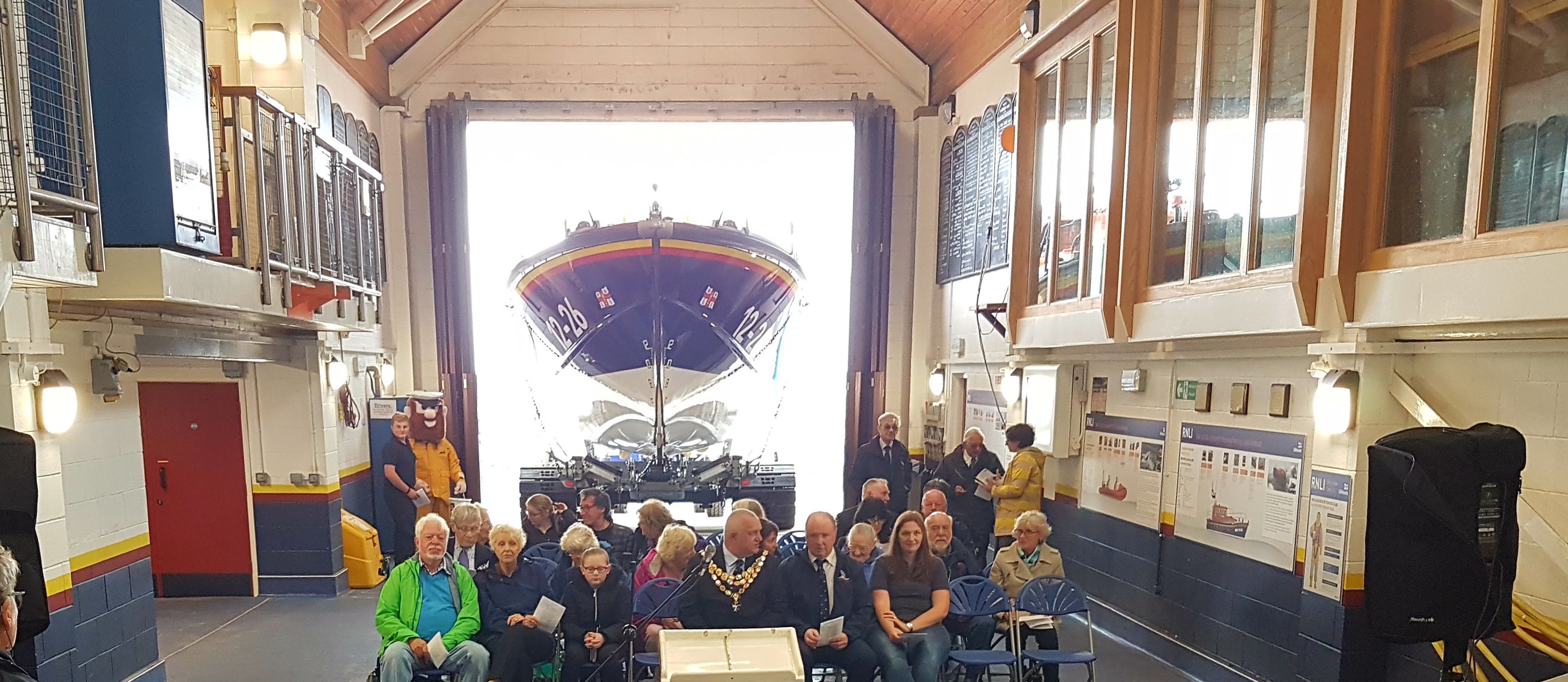 The congregation arrives for the Dedication Service.