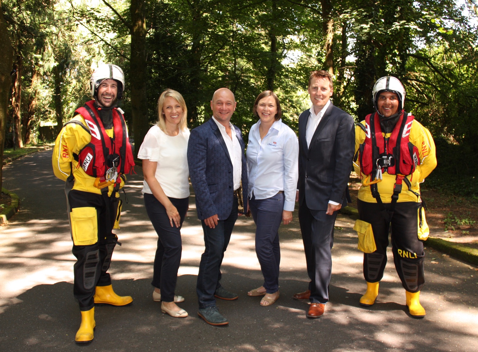 Kinsale RNLI Dave Humphreys, Organising committee member Avril O’Brien, Master of Ceremonies Alan Shortt, RNLI Munster Community Fundraising Manager Mary Creedon, Organising committee member David Doherty, Kinsale RNLI Temba Jere
