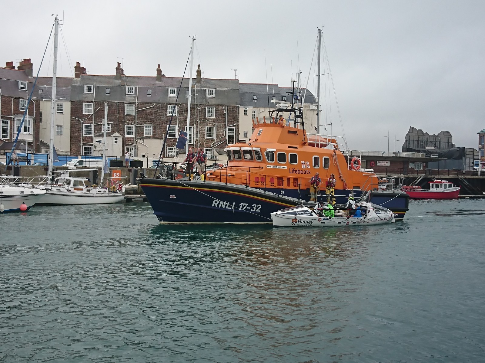 Weymouth ALB with rowing boat alongside