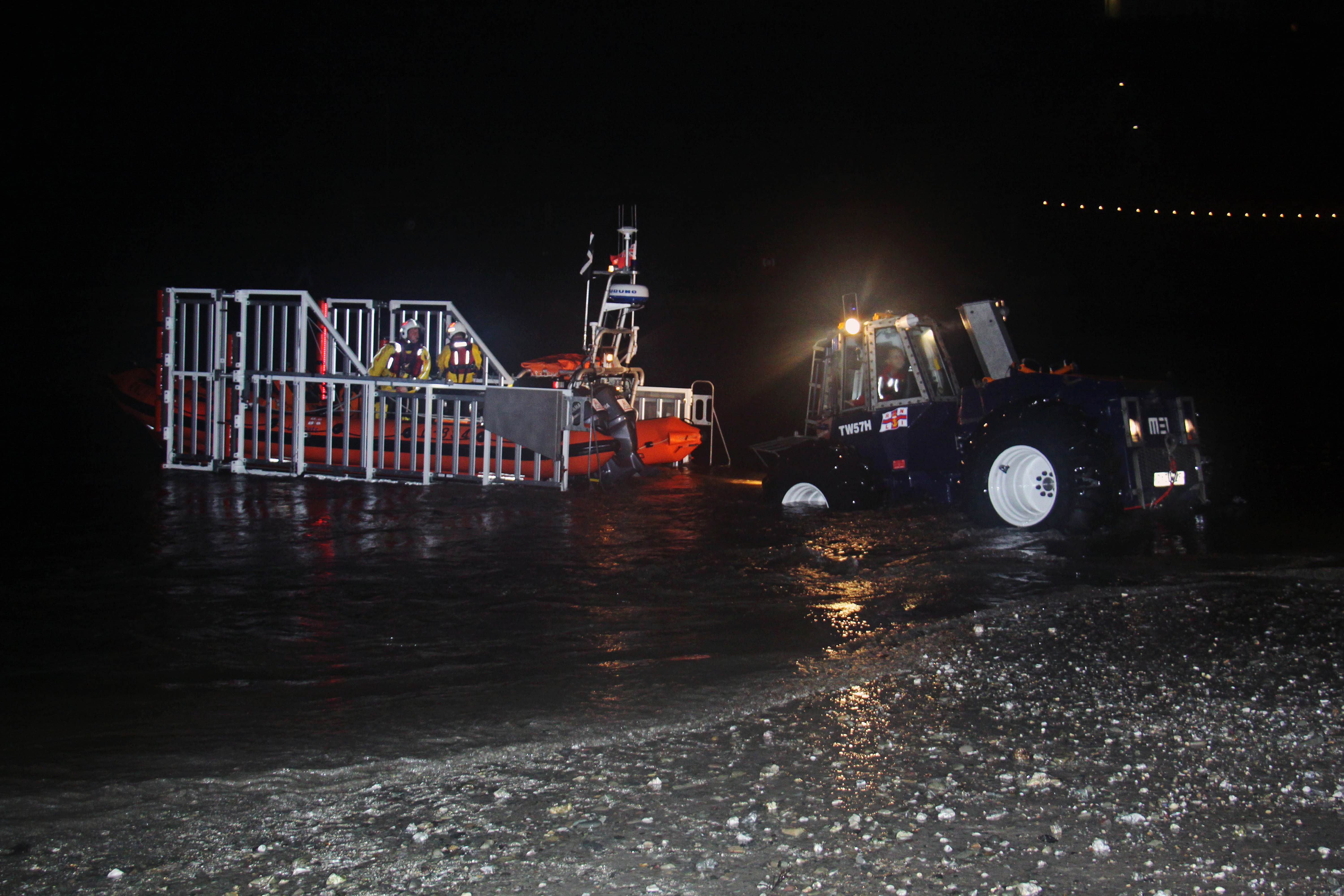 Night time recovery of Looe RNLI’s Atlantic 85 Sheila and Dennis Tongue II