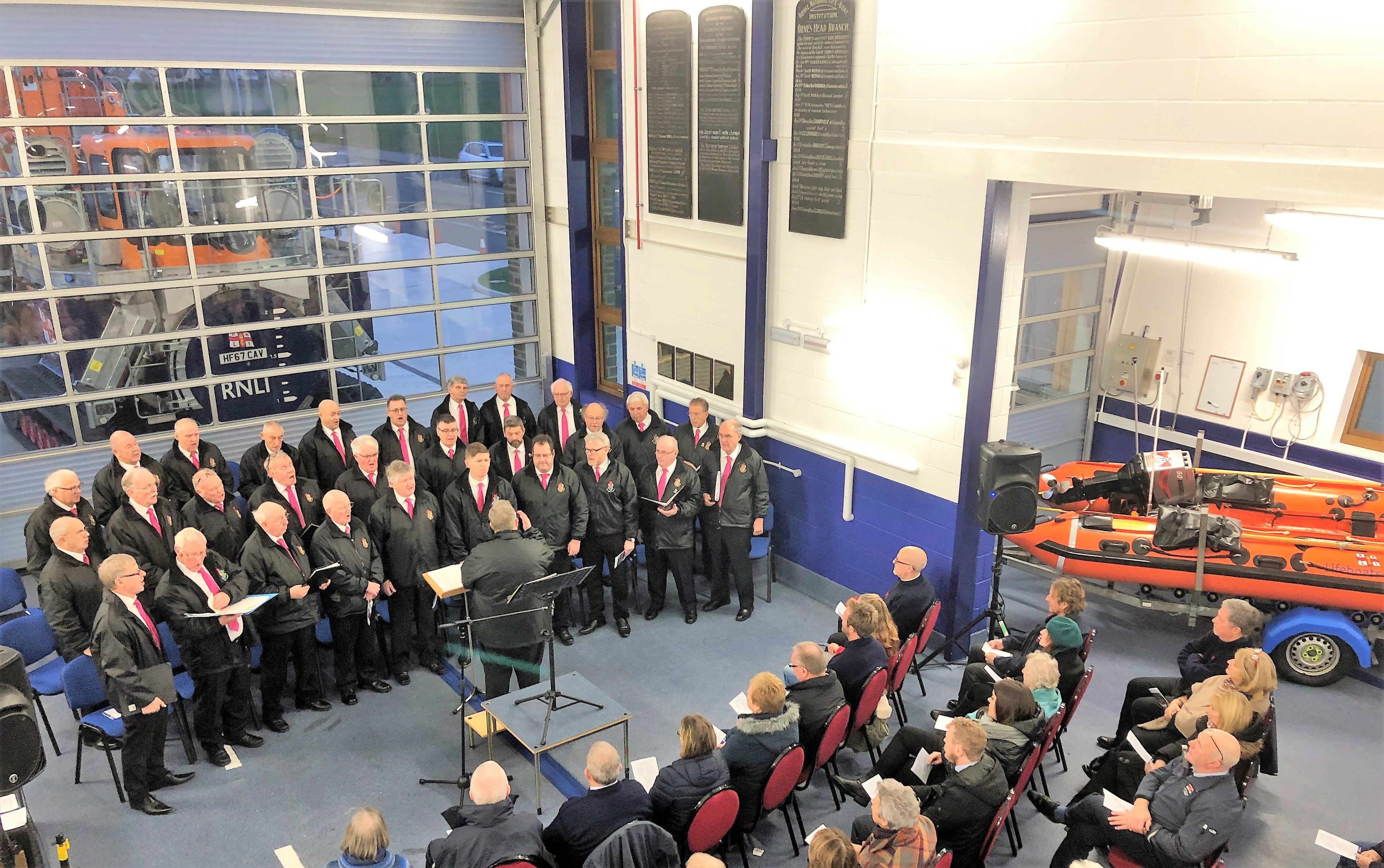 , Llandudno lifeboat station successfully hosted a Christmas Service at the new boathouse in Craig-y-Don. The Llandudno RNLI family were delighted to be also joined by Côr Meibion Colwyn in this early celebration of Christmas.