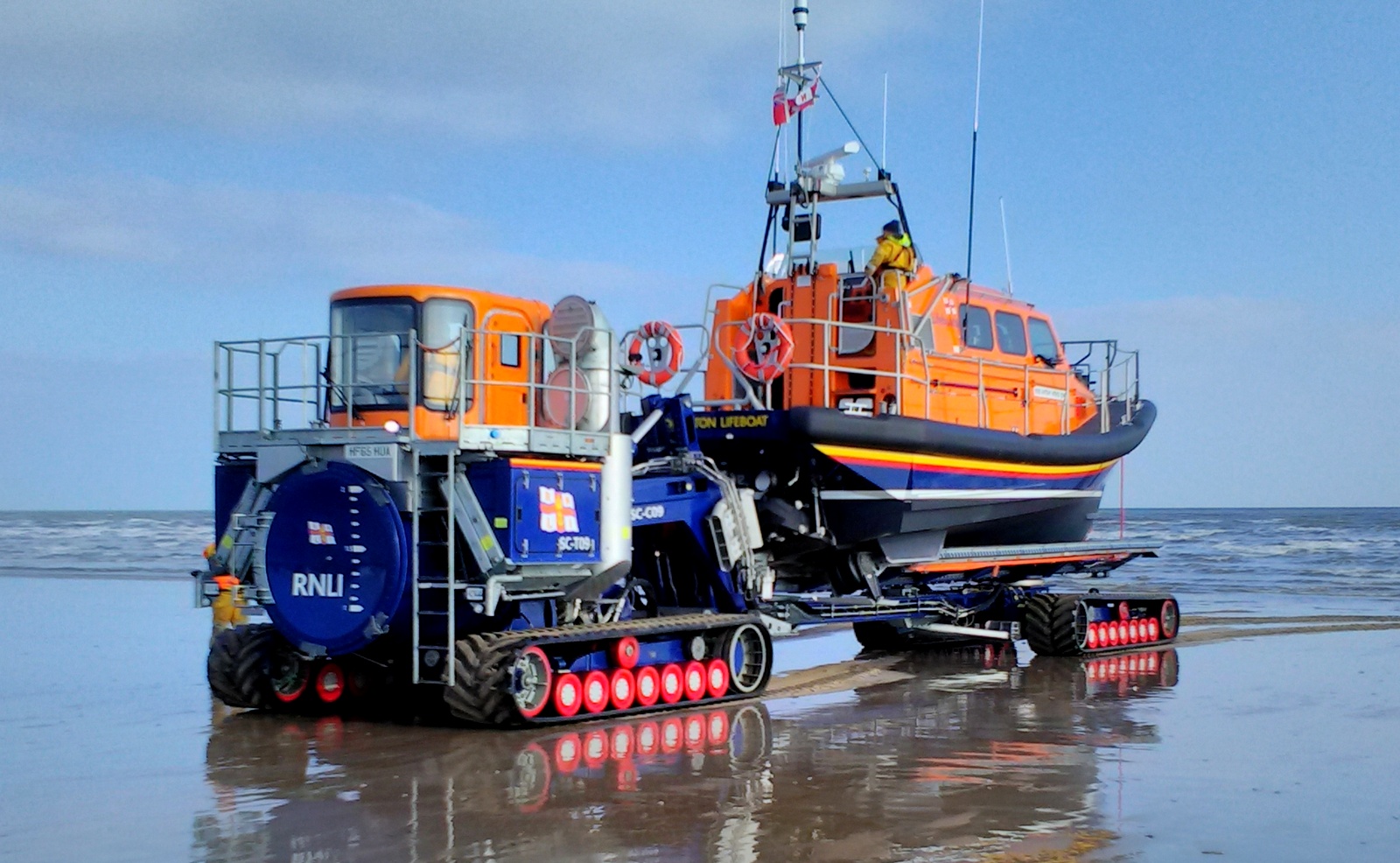Bridlington's new lifeboat on way to Mayday incident.