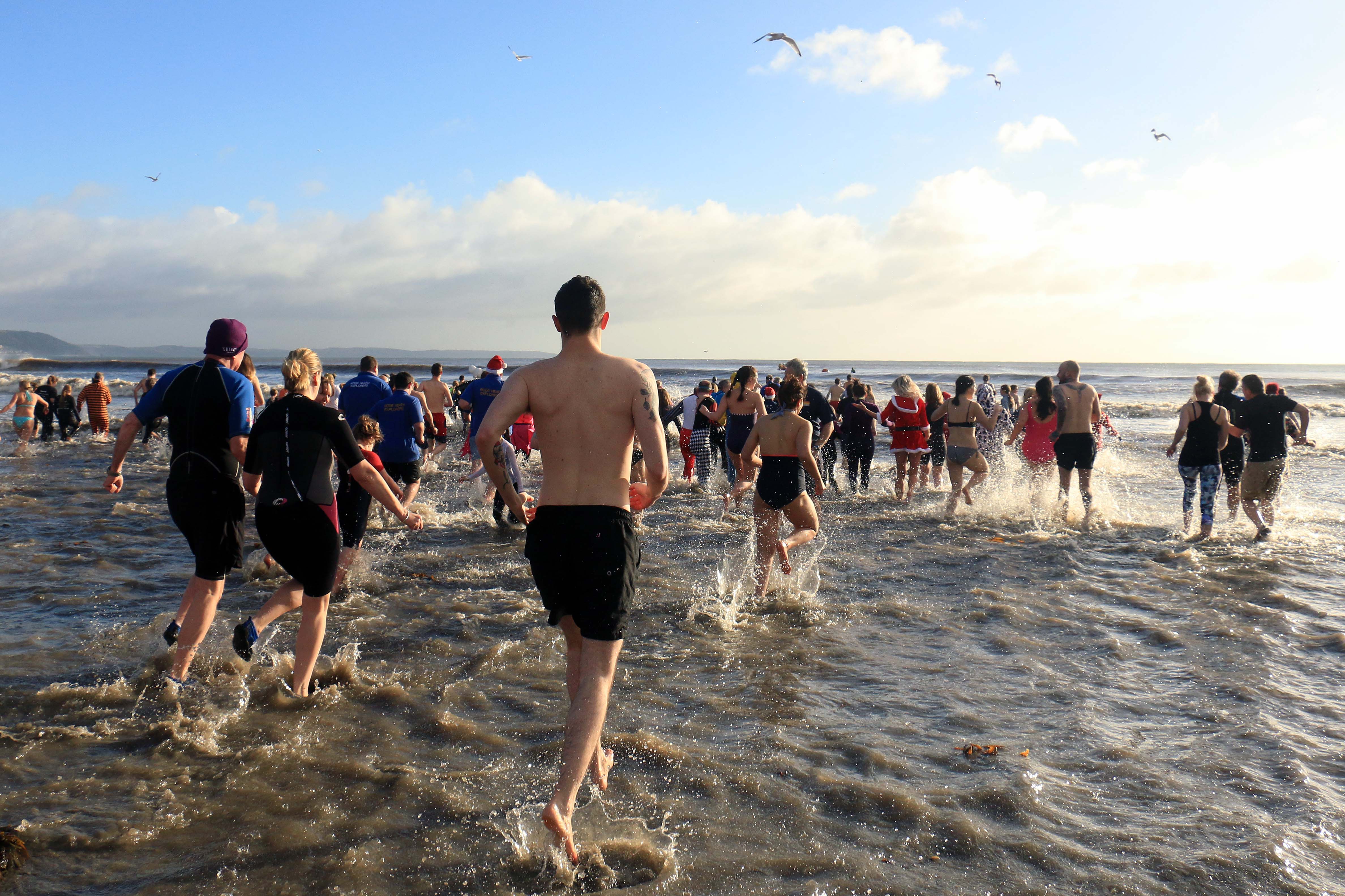 Looe RNLI New Years Day Dip on 1 January 2018