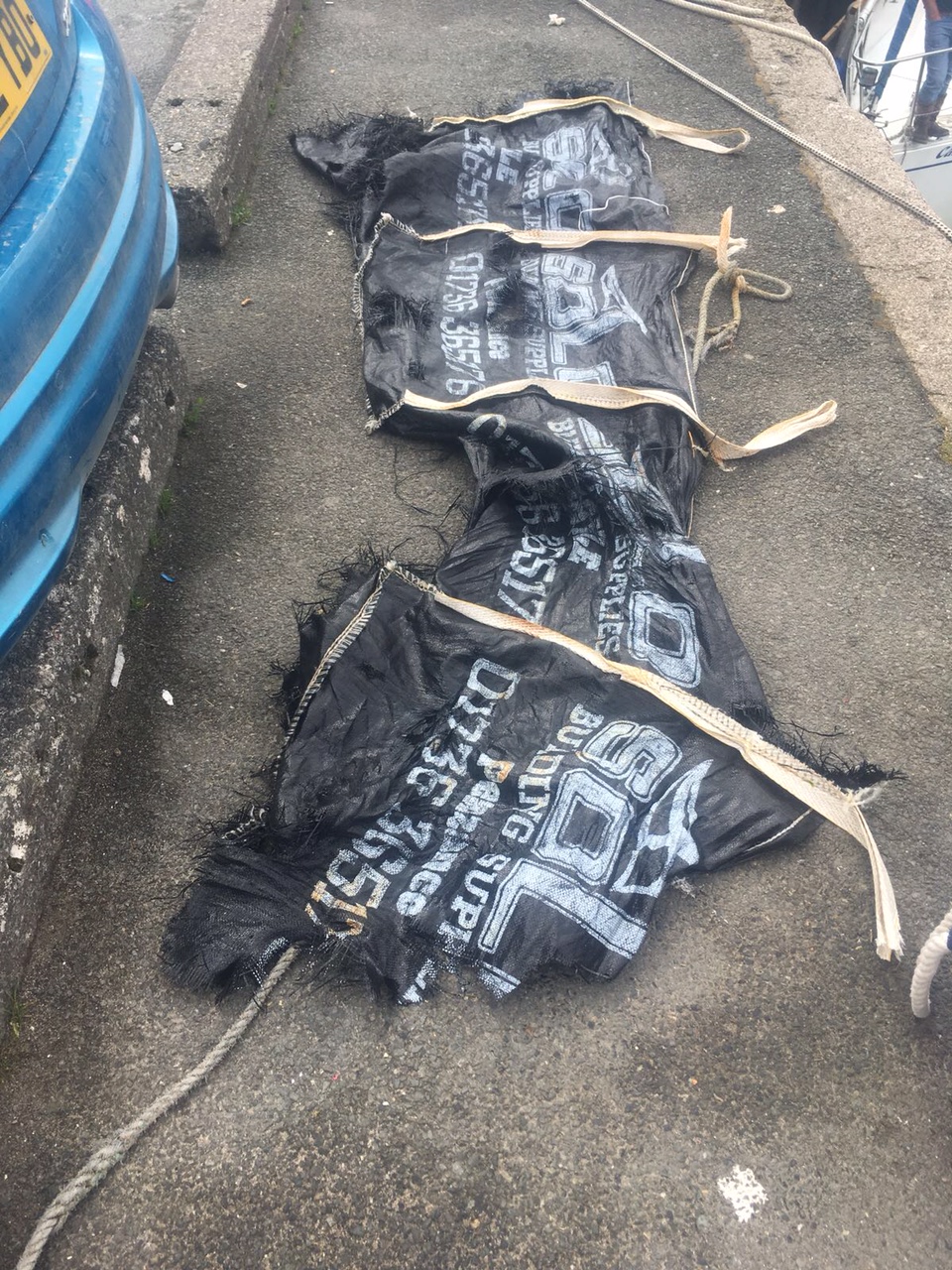 Debris removed from yacht propellor