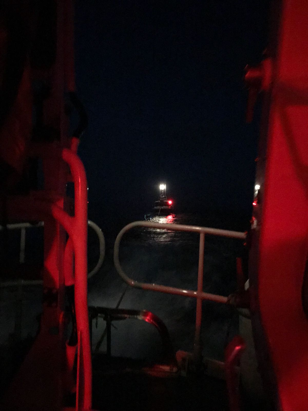 Fishing vessel in tow back to Pwllheli