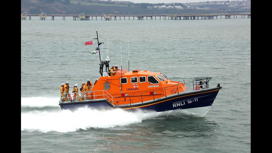 Rnli Rib Engine Angle RNLI lifeboat launched after emergency call from RIB | RNLI