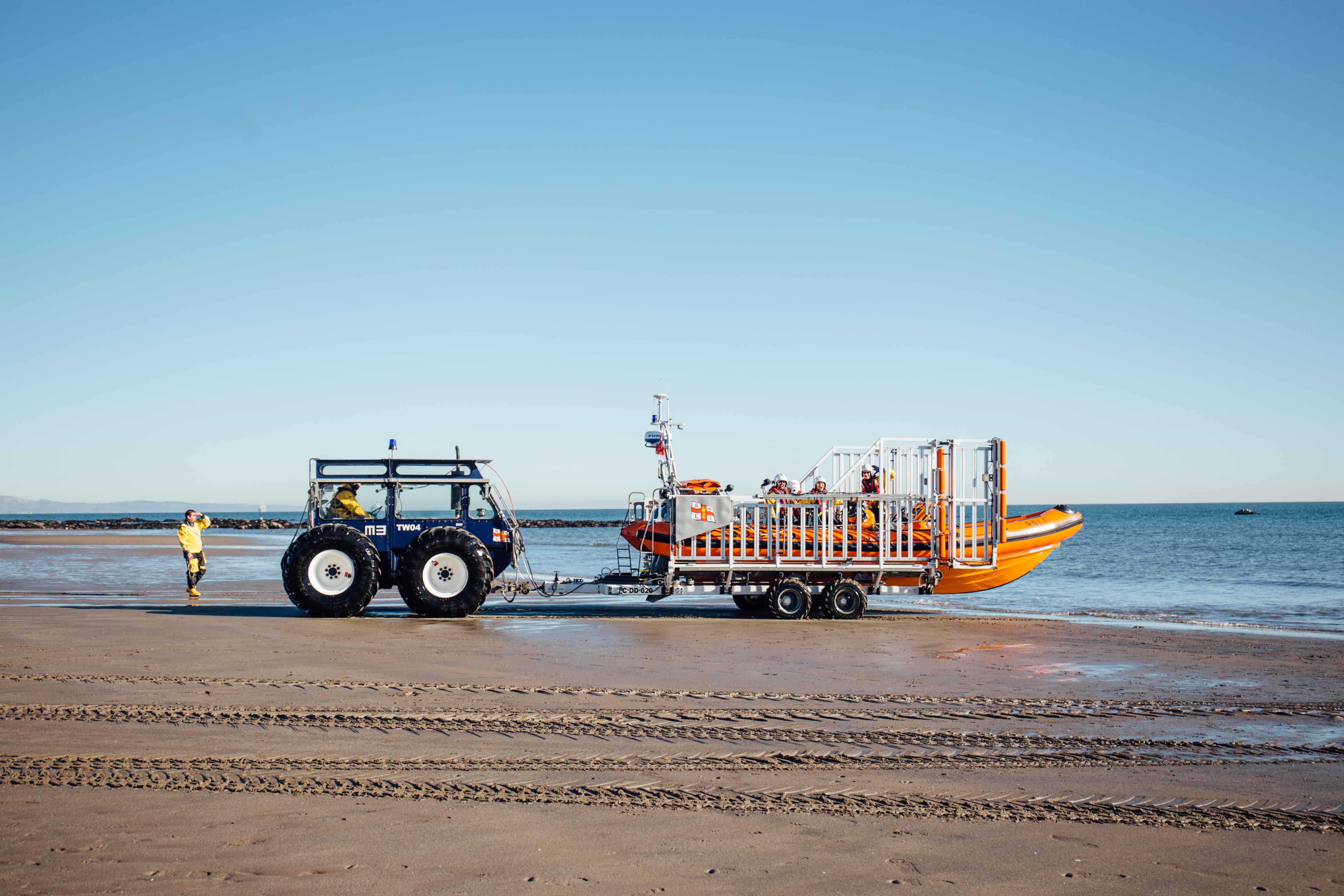 Kinghorn lifeboat and tractor and trailer during launch