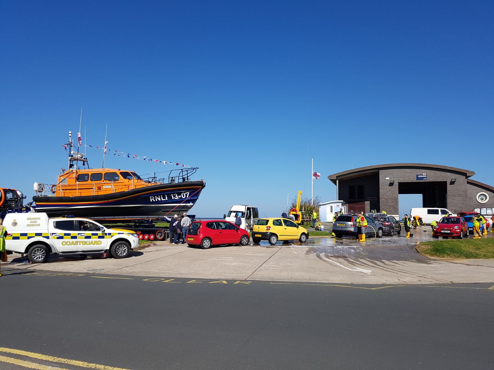 RNLI Hoylake Mayday Car Wash