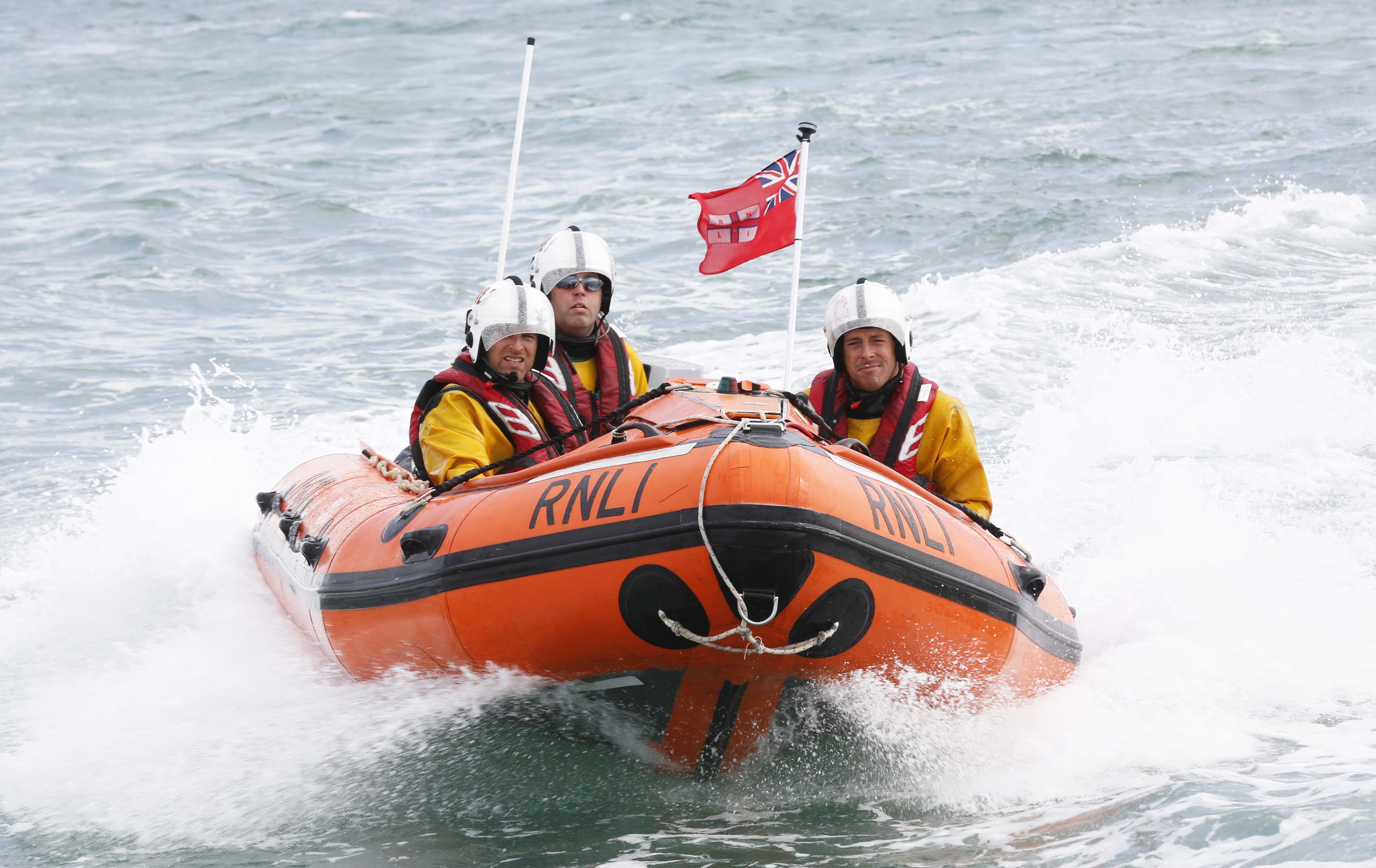 D Class Lifeboat Ray of Hope heading out