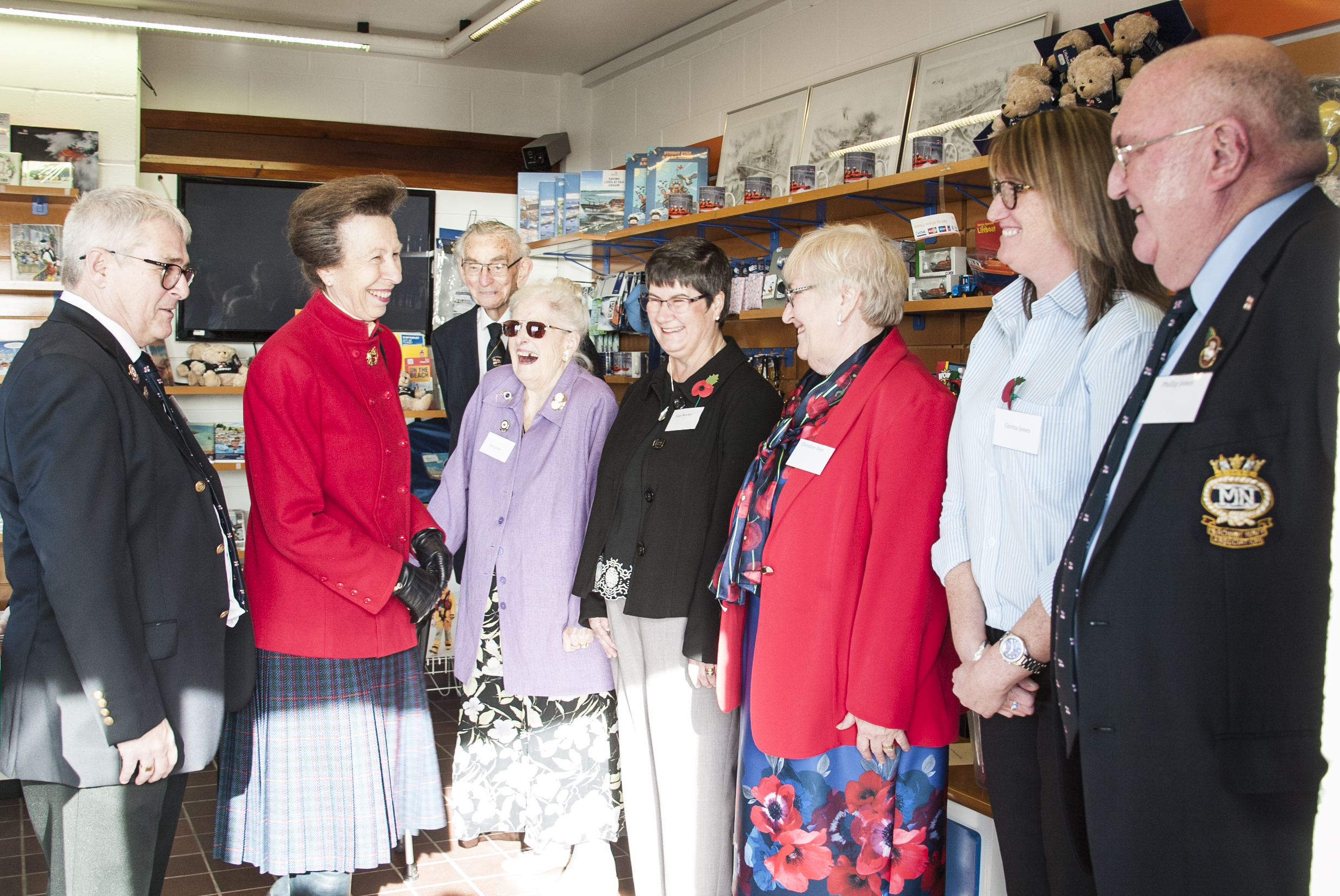 HRH discussing fundraising with the committee 