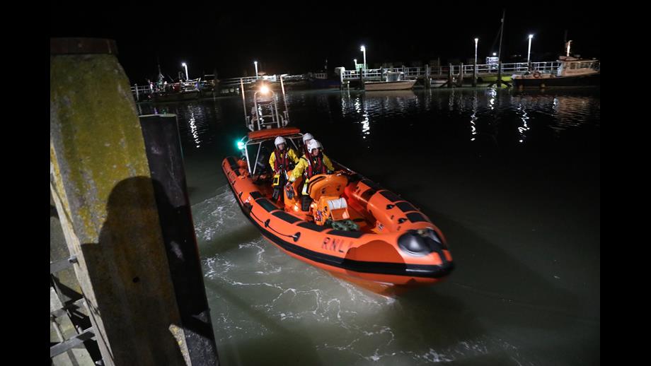 Rnli Night Rescue Rye Harbour RNLI responds to a middle-of-the-night call from a stranded ...