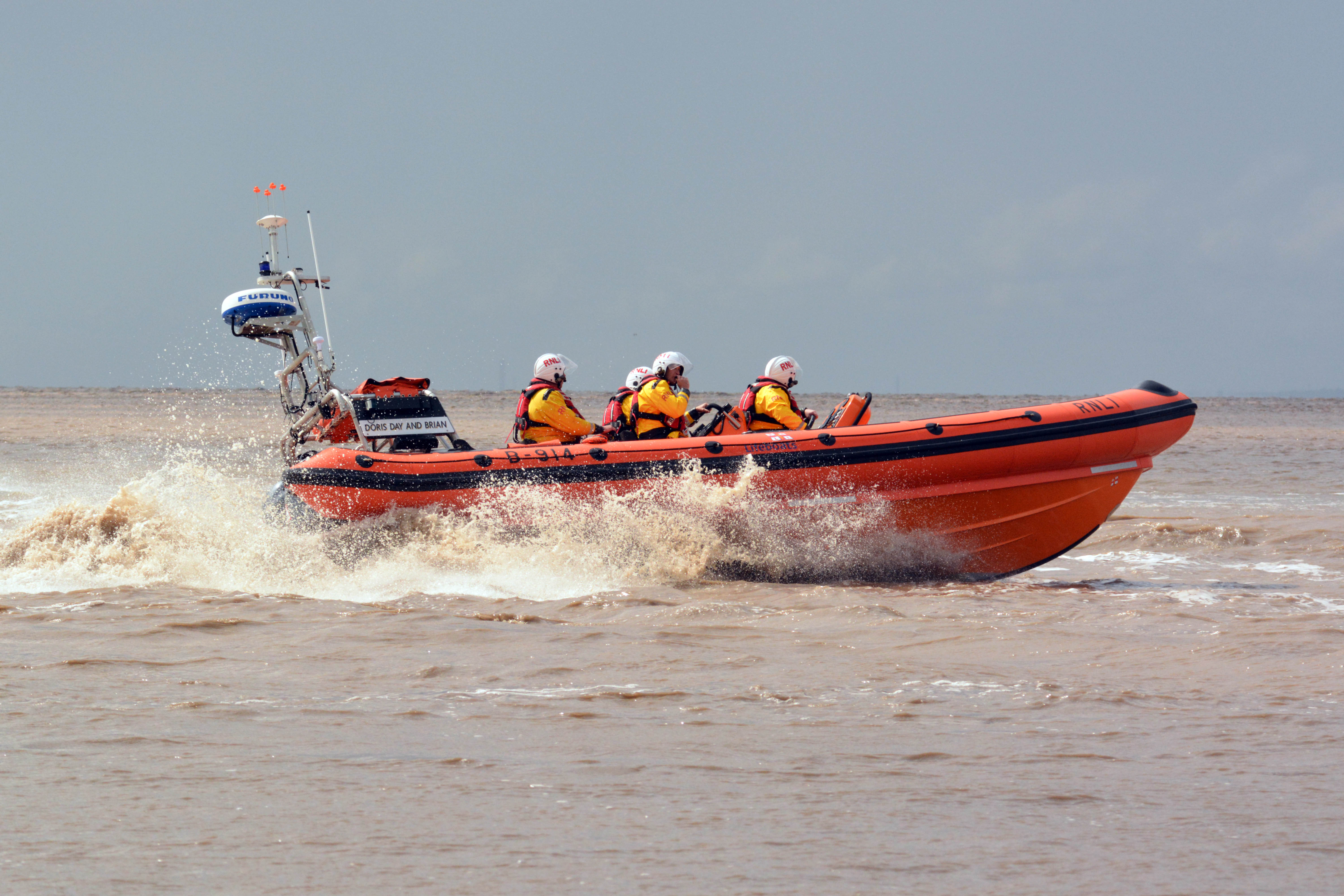 Atlantic 85 'Doris Day and Brian' in action