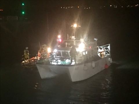 Filey RNLI assist vessel