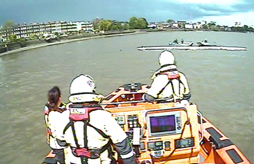 screen shot from boat cam - capsized eight