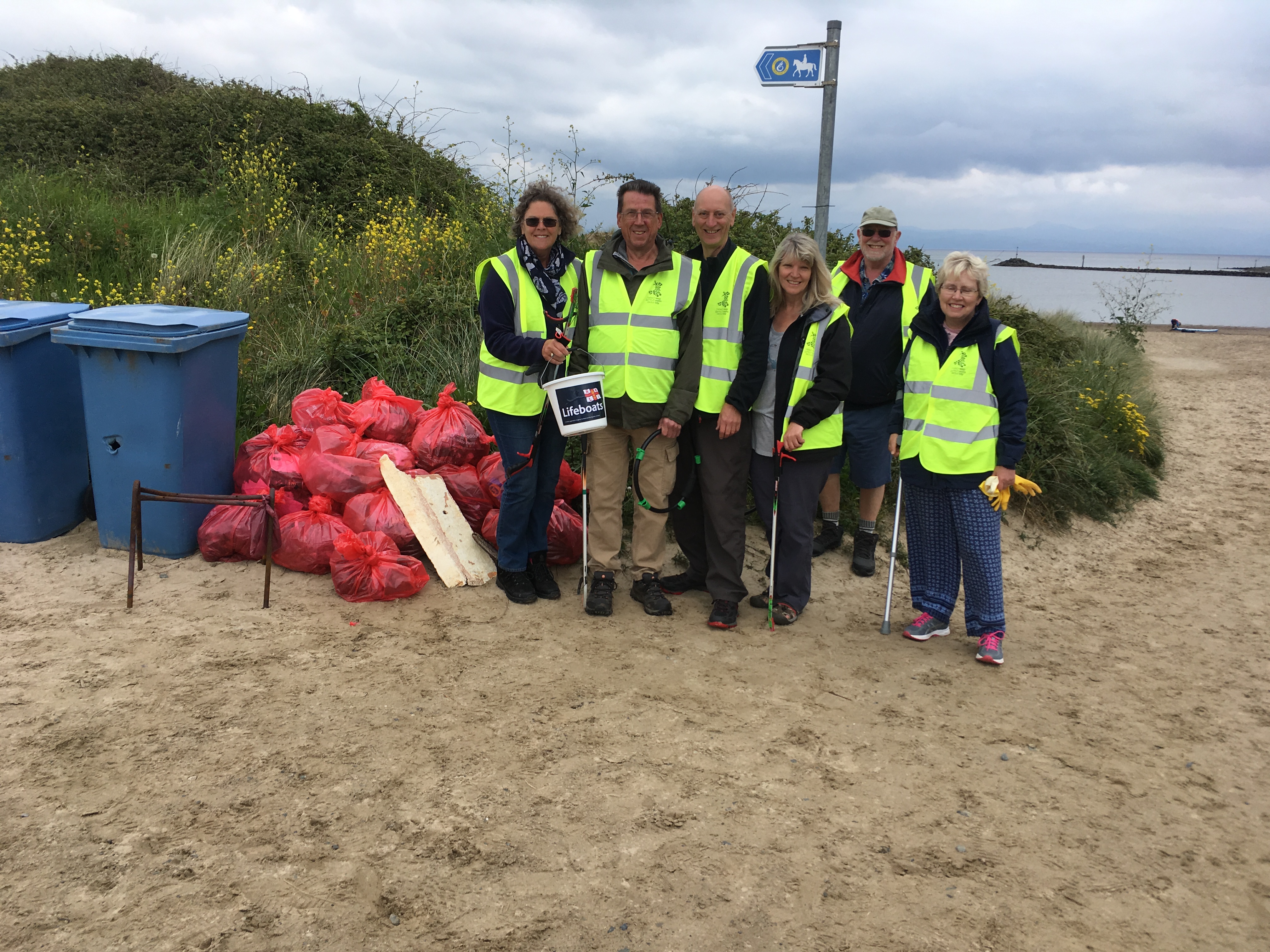 Beach clean on Abererch beach