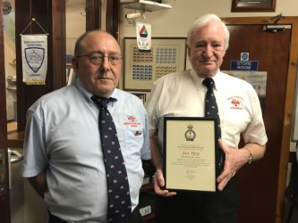 Local Operations Manager Brian Cowan present President Ian Hay with his award