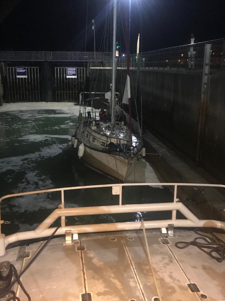 Disabled yacht safe in Sovereign Harbour locks