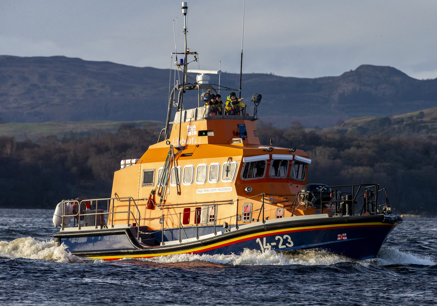Oban Lifeboat searching for missing kayakers