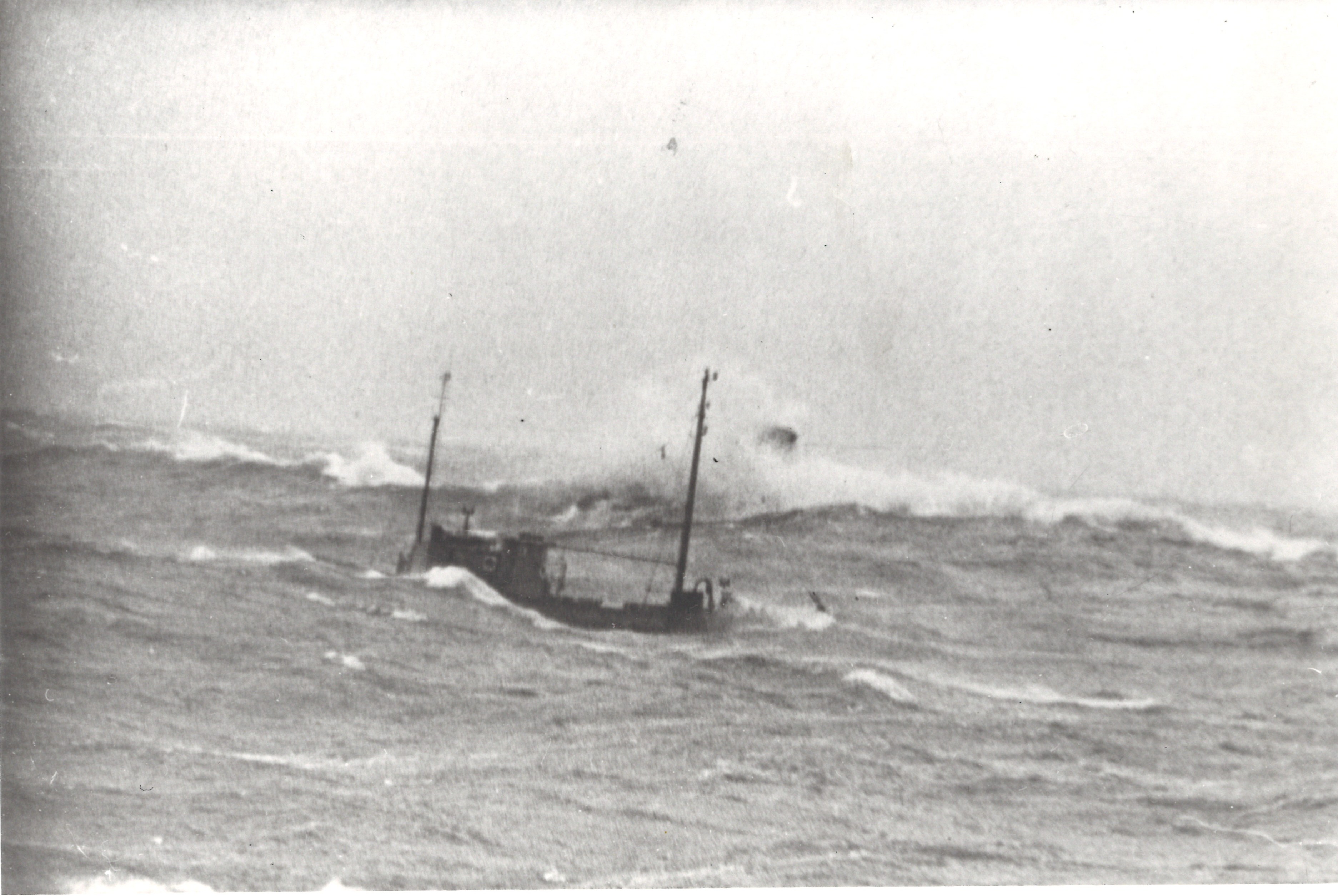 RNLI Archive - Fraserburgh 1970 moment of capsize