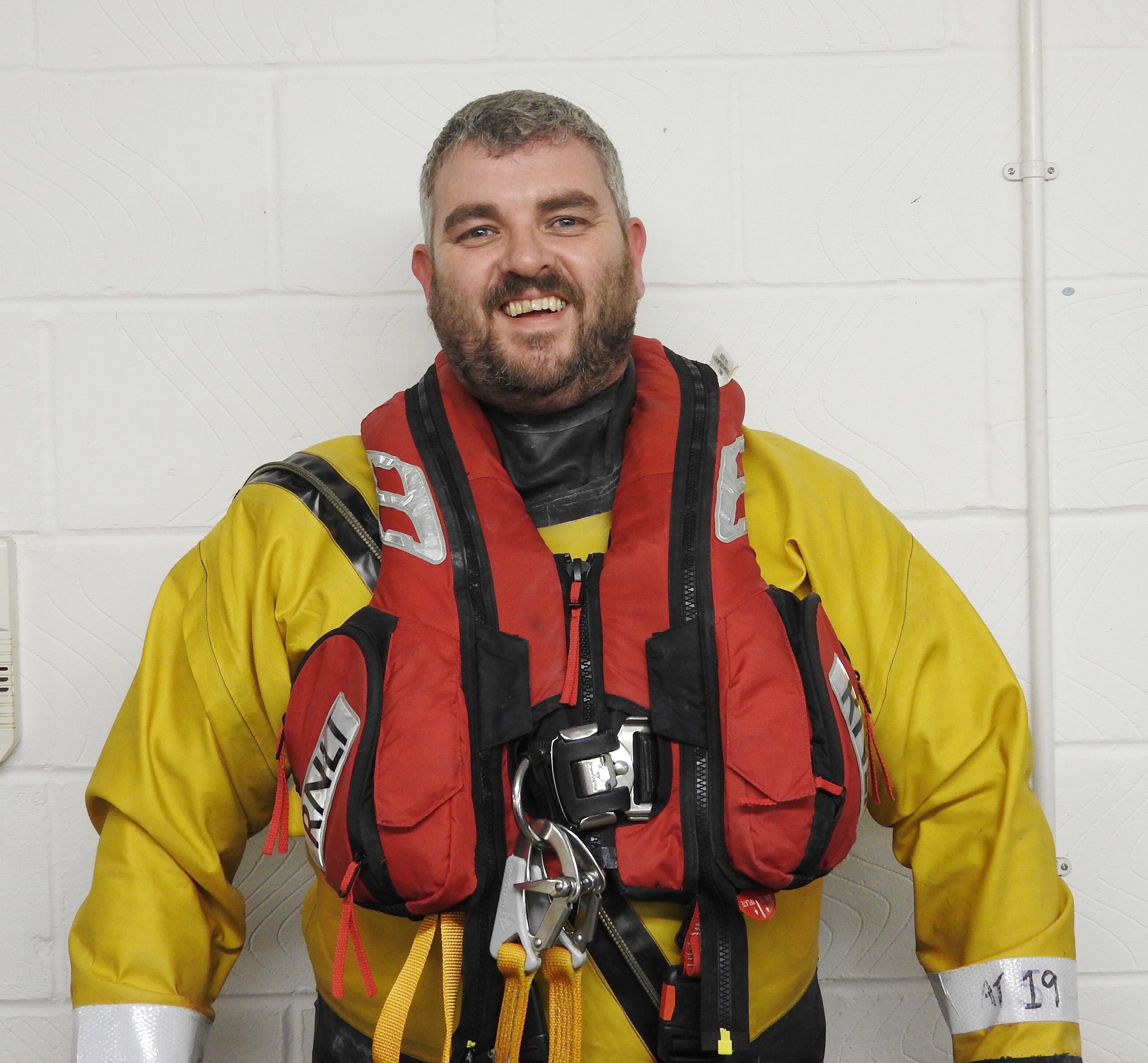 Teddington RNLI Helm &amp; Lifeboat Station Mechanic Ray Searles
