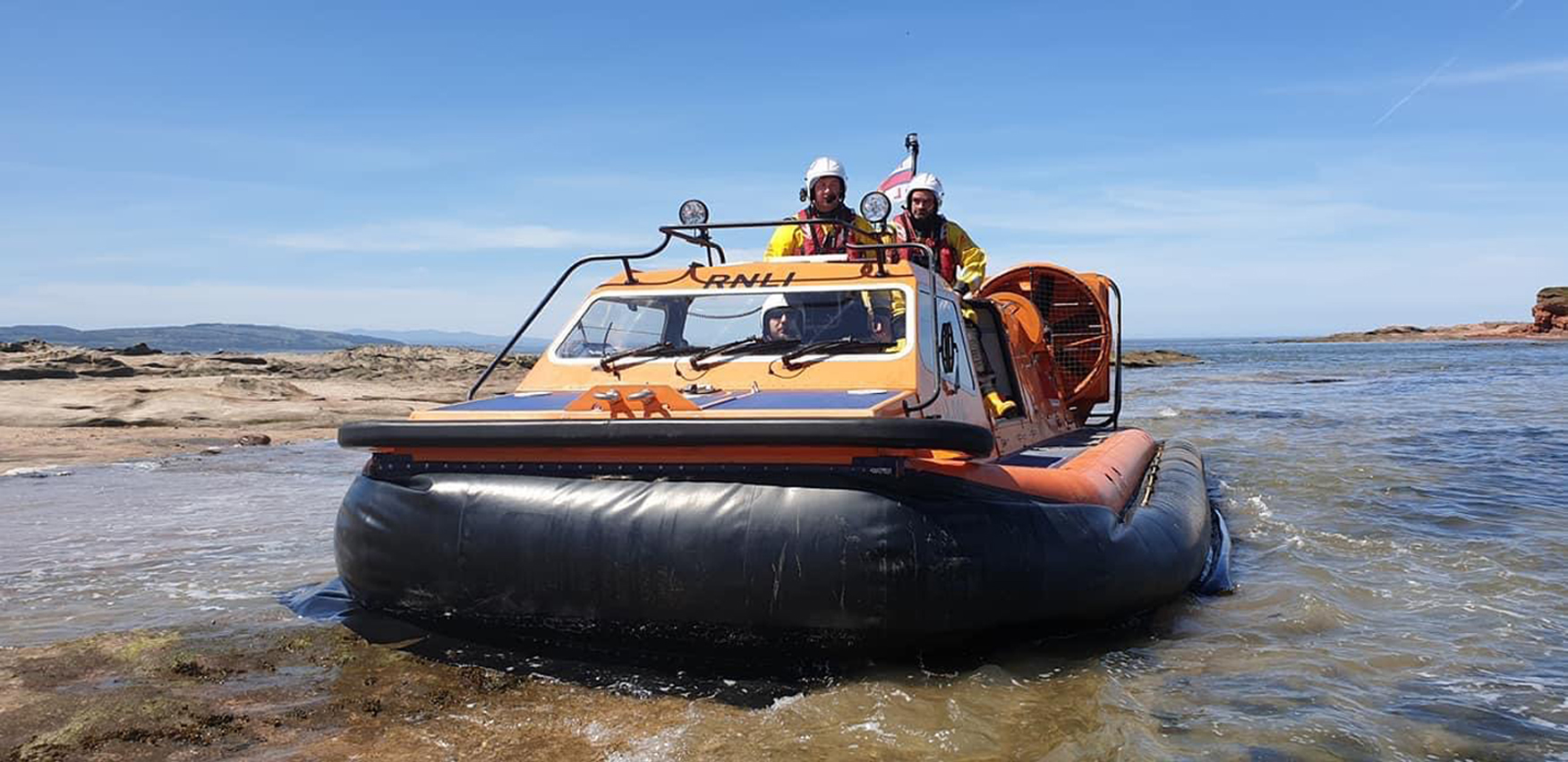 RNLI Hoylake Hovercraft attend reports of people stranded on Hilbre Island