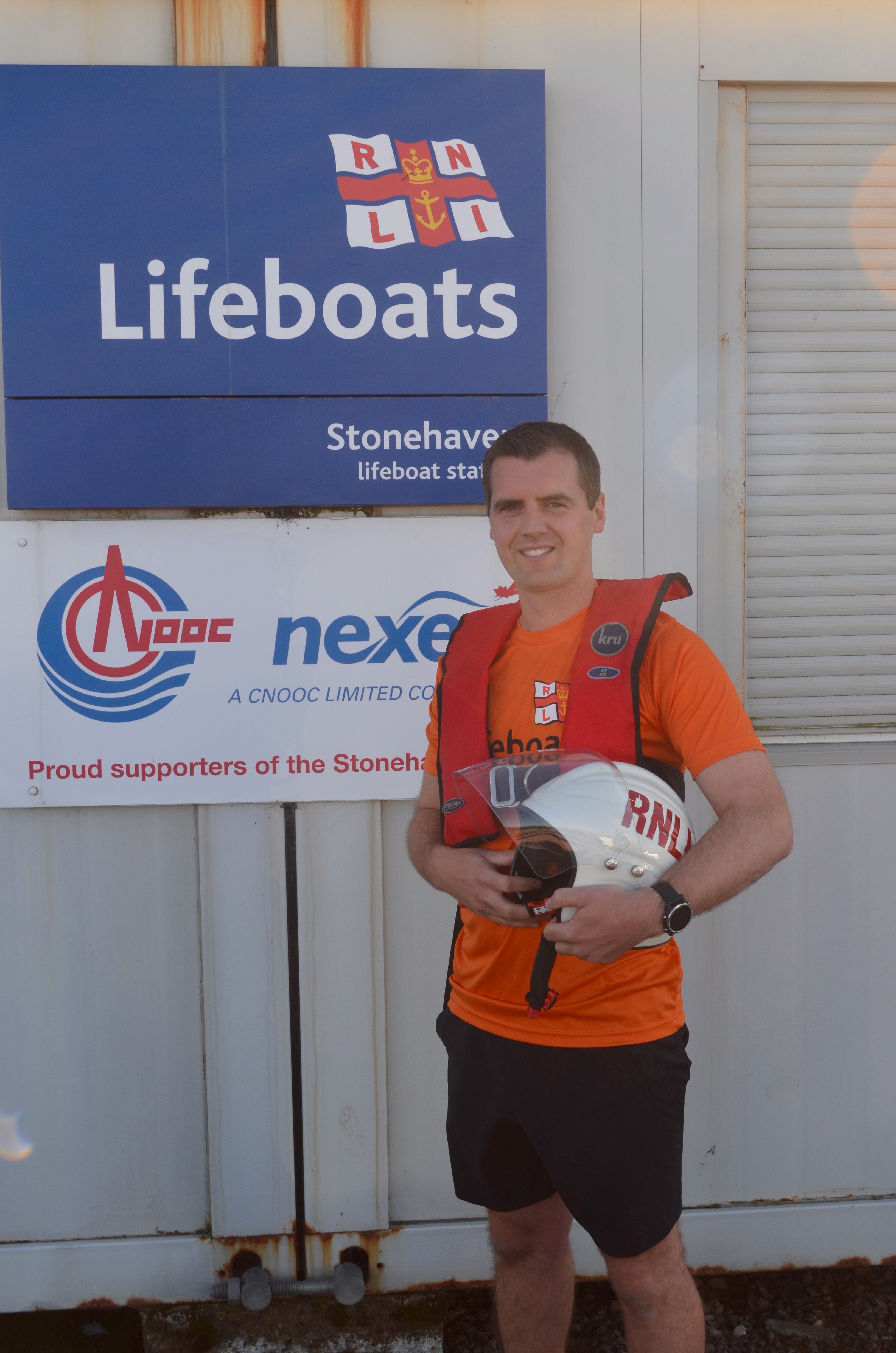Duncan MacKintosh will run 26.2 miles in his own alternative London Marathon wearing and RNLI helmet and lifejacket