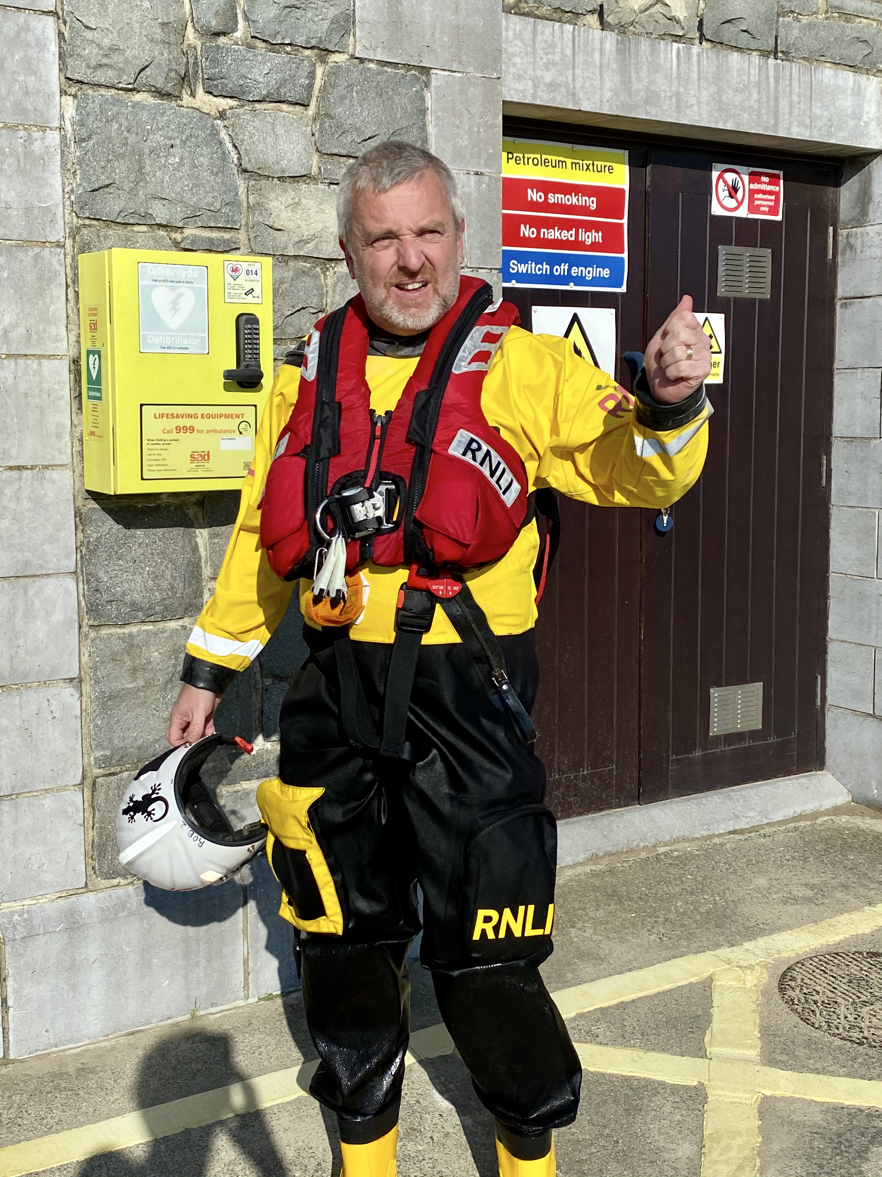 Helm Rob Williams