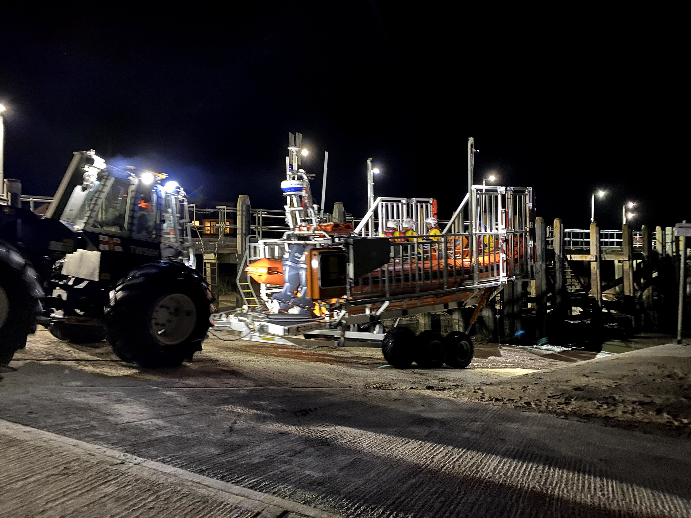 Shore crew and tractor drivers play an important part in training 
