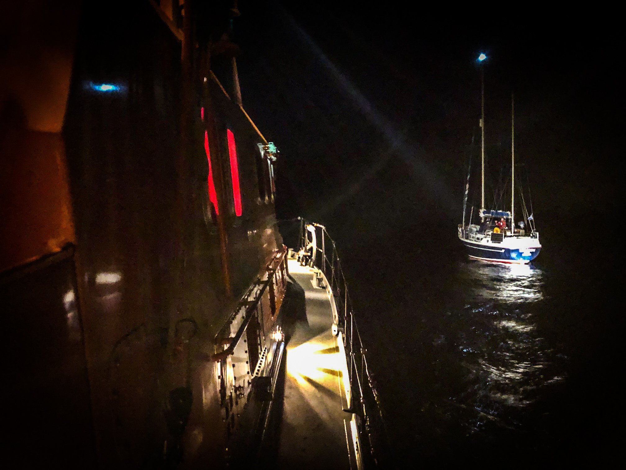 Kirkwall RNLI arrive onscene