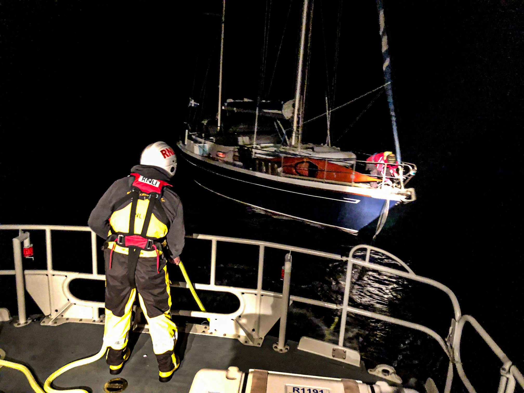 Tow rope attached to casualty