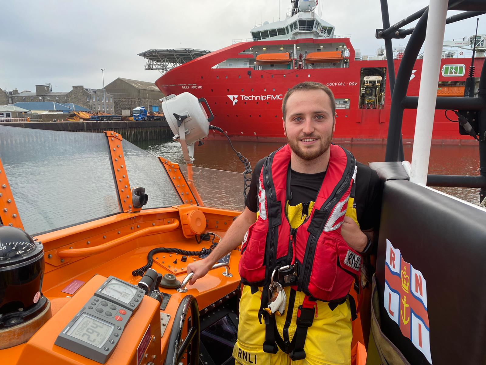 Stuart Gibb, pictured on Bon Accord, passes out as coxswain in Aberdeen