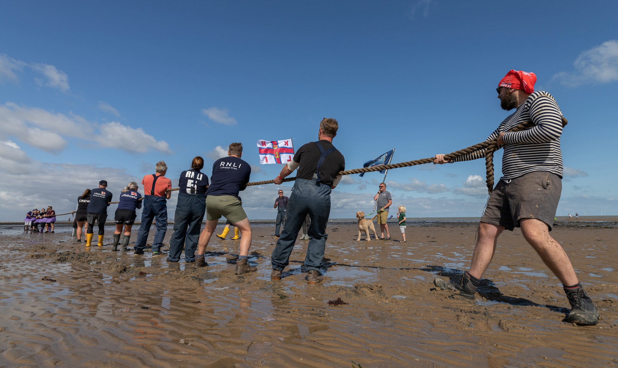 Taking the strain, Whitstable RNLI in the 'Mud Tug' on Sunday.