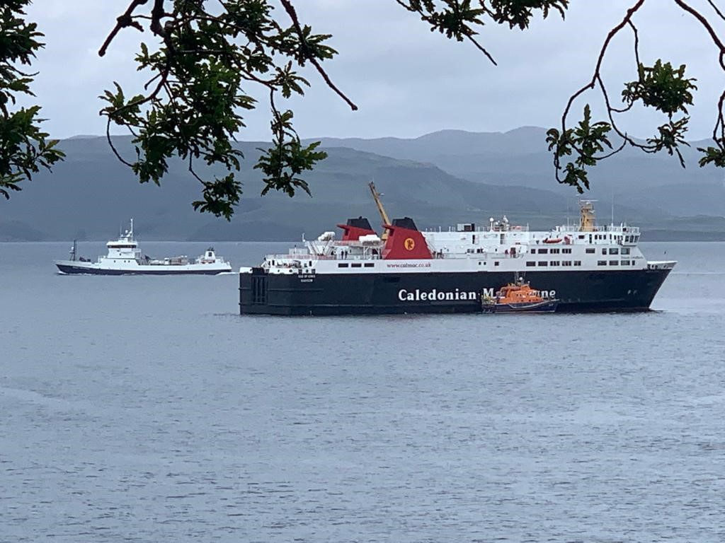 Tobemory lifeboat alongside passenger ferry 