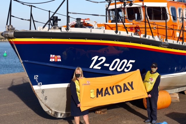 Karen Cox (left) and Sarah Hewes at the start of their Mayday miles.